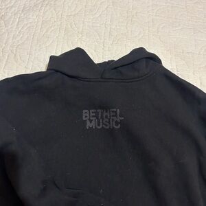 Women's Black Crewneck